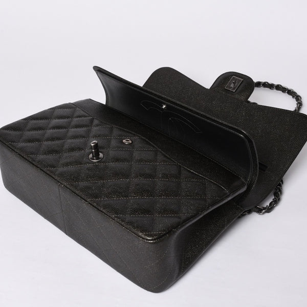 新品未使用 CHANEL シャネル デカマトラッセ30 Wフラップ Wチェーンショルダーバッグ A58600 24番台 ココマーク キャビアスキン 中古 4a001274