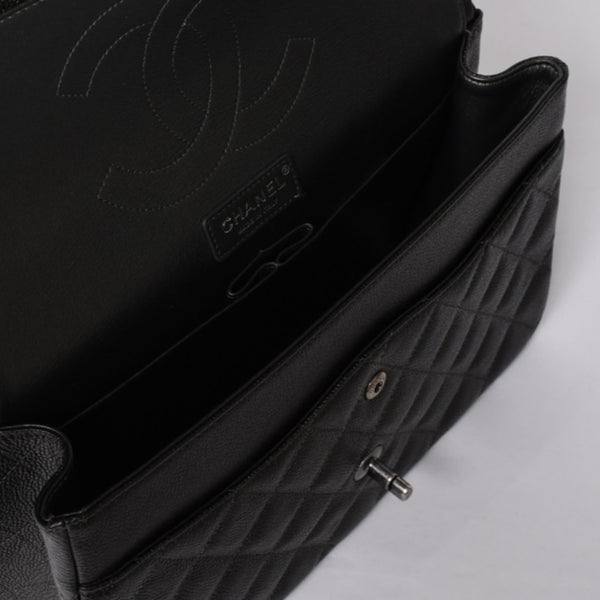新品未使用 CHANEL シャネル デカマトラッセ30 Wフラップ Wチェーンショルダーバッグ A58600 24番台 ココマーク キャビアスキン 中古 4a001274