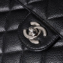 画像をギャラリービューアに読み込む, 極美品 CHANEL シャネル デカマトラッセ30 Sフラップ Wチェーンショルダーバッグ 6番台 ココマーク キャビアスキン シルバー金具 中古 4a001273