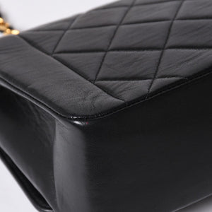 Very good condition CHANEL Diana 22 S flap S chain shoulder bag No. 3 here mark lambskin black gold hardware used 4a001231