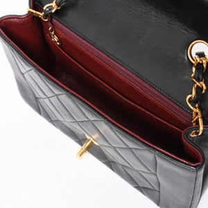 Very good condition CHANEL Diana 22 S flap S chain shoulder bag No. 3 here mark lambskin black gold hardware used 4a001231