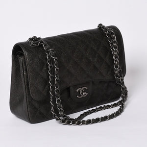 新品未使用 CHANEL シャネル デカマトラッセ30 Wフラップ Wチェーンショルダーバッグ A58600 24番台 ココマーク キャビアスキン 中古 4a001274