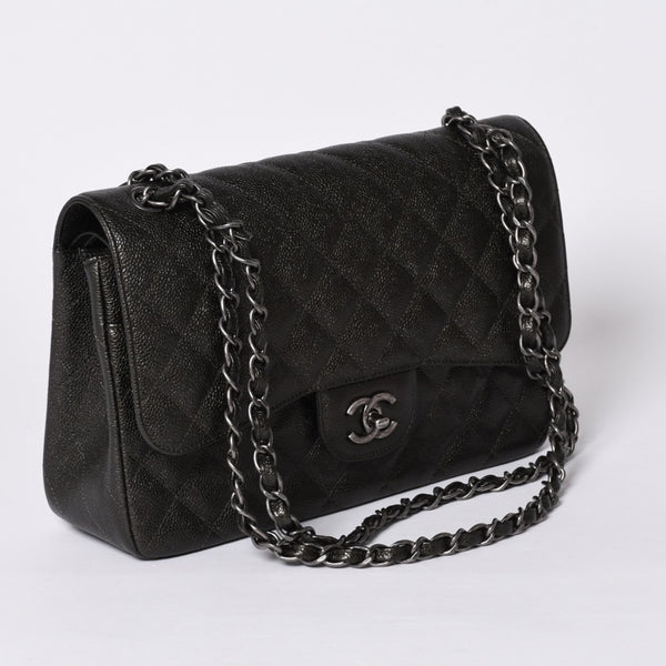 新品未使用 CHANEL シャネル デカマトラッセ30 Wフラップ Wチェーンショルダーバッグ A58600 24番台 ココマーク キャビアスキン 中古 4a001274