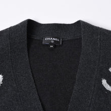 画像をギャラリービューアに読み込む, 極美品 CHANEL シャネル アンサンブル カーディガン ココマーク 22A P72997K10494 カシミア グレー シルバー サイズ34 中古 4b013280