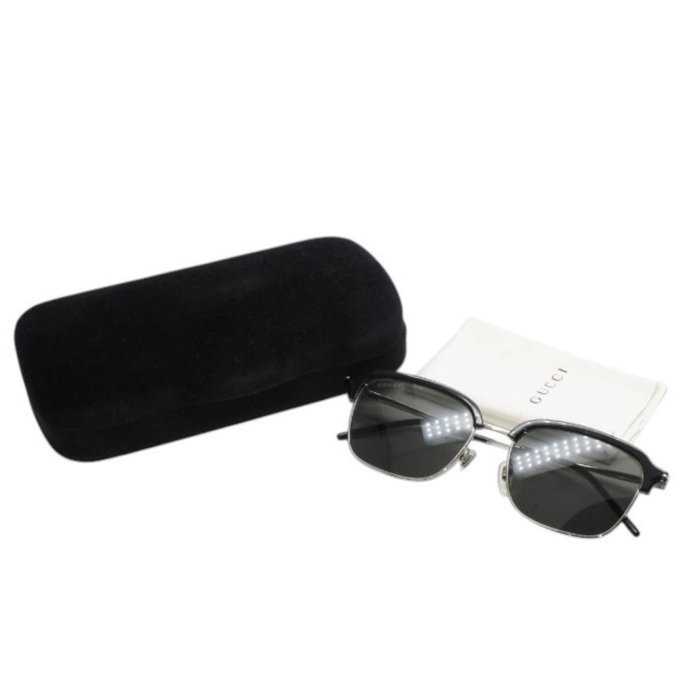GUCCI グッチ Sunglasses サングラス アイウェア シルバーテンプル 56◻︎18-150 ブラック 美品 中古 4a001351