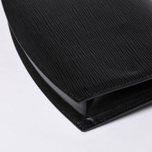 画像をギャラリービューアに読み込む, 極美品 LOUIS VUITTON ルイヴィトン エピプレブール ショルダーバッグ M52562 エピレザー ブラック ゴールド金具 中古 4a000173