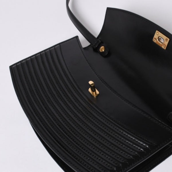 極美品 LOUIS VUITTON ルイヴィトン エピプレブール ショルダーバッグ M52562 エピレザー ブラック ゴールド金具 中古 4a000173