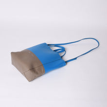 画像をギャラリービューアに読み込む, CELINE セリーヌ トートバッグ 2WAY BAG SMALL VERTICAL LEATHER ブルー カーキ 176163 美品 中古 4a000809