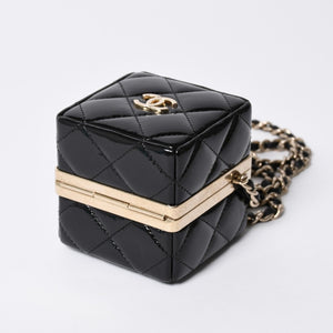 Very Good Condition CHANEL Mini Bag Charm Matelasse Chain Shoulder AP3154 Random Number Quilted Lambskin Gold Hardware Used 4a001232