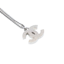 画像をギャラリービューアに読み込む, 極美品 CHANEL シャネル ネックレス ココマーク ラインストーン F12W SV necklace CC rhinestone SV F12W 美品 中古 4a000657