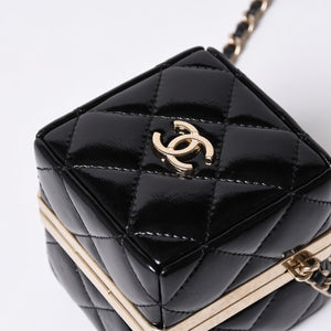 Very Good Condition CHANEL Mini Bag Charm Matelasse Chain Shoulder AP3154 Random Number Quilted Lambskin Gold Hardware Used 4a001232