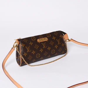 Very good condition LOUIS VUITTON Pochette Eva chain shoulder bag M13567 Monogram gold hardware Used 4a001279