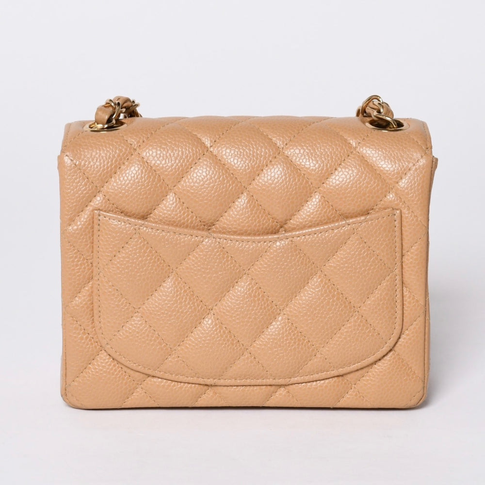 極美品 CHANEL シャネル ミニマトラッセ チェーンショルダーバッグ 8番台 キャビアスキン ゴールド金具 ベージュ 中古 4a001544