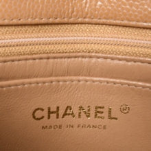 画像をギャラリービューアに読み込む, 極美品 CHANEL シャネル ミニマトラッセ チェーンショルダーバッグ 8番台 キャビアスキン ゴールド金具 ベージュ 中古 4a001544