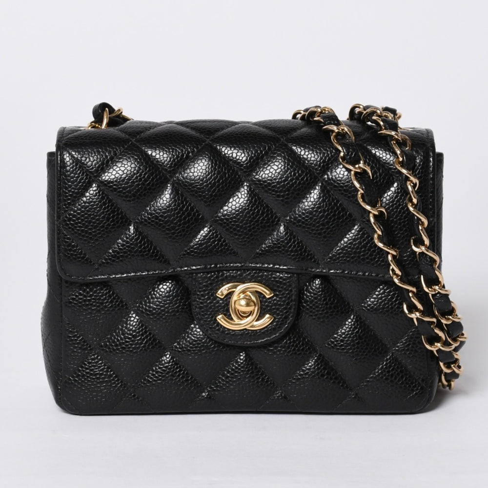 極美品 CHANEL シャネル ミニマトラッセ チェーンショルダーバッグ 8番台 キャビアスキン ゴールド金具 ブラック 中古 4a001543