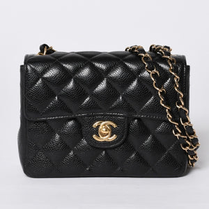 Very Good Condition CHANEL Mini Matelasse Chain Shoulder Bag No. 8 Caviar Skin Gold Hardware Black Used 4a001543