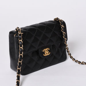 Very Good Condition CHANEL Mini Matelasse Chain Shoulder Bag No. 8 Caviar Skin Gold Hardware Black Used 4a001543