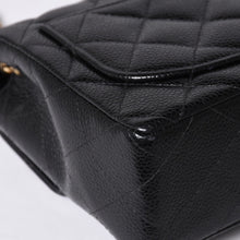 画像をギャラリービューアに読み込む, 極美品 CHANEL シャネル ミニマトラッセ チェーンショルダーバッグ 8番台 キャビアスキン ゴールド金具 ブラック 中古 4a001543