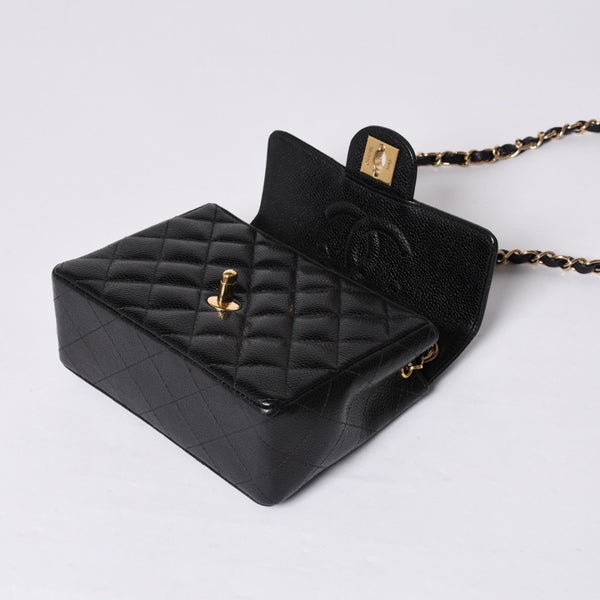 Very Good Condition CHANEL Mini Matelasse Chain Shoulder Bag No. 8 Caviar Skin Gold Hardware Black Used 4a001543