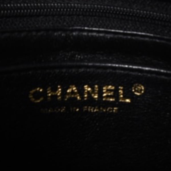 Very Good Condition CHANEL Mini Matelasse Chain Shoulder Bag No. 8 Caviar Skin Gold Hardware Black Used 4a001543