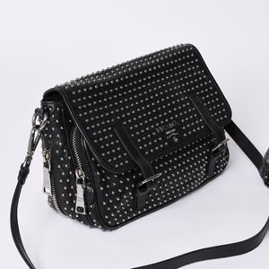 PRADA プラダ スタッズ ミディアム BT861S ショルダーバッグ レザー ブラック 美品 中古 4a001059