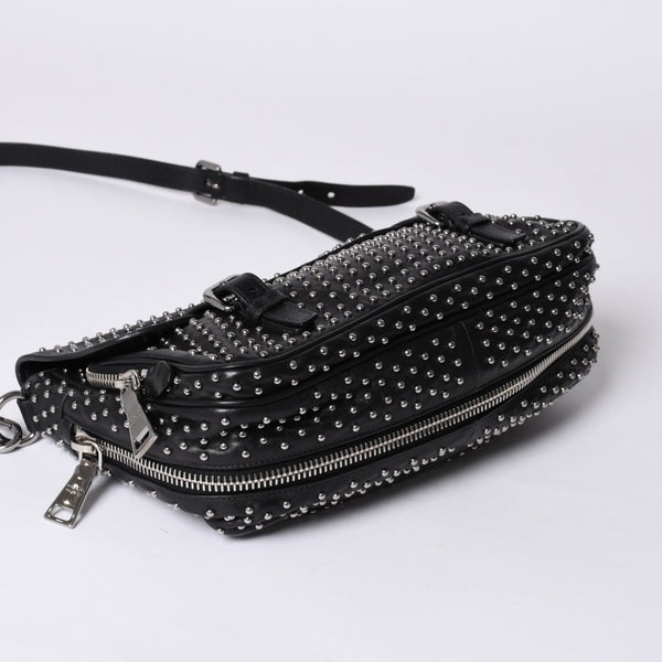 PRADA プラダ スタッズ ミディアム BT861S ショルダーバッグ レザー ブラック 美品 中古 4a001059
