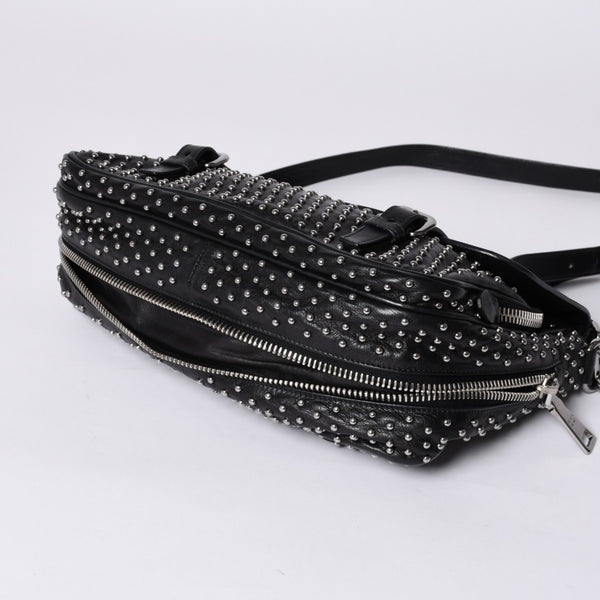 PRADA プラダ スタッズ ミディアム BT861S ショルダーバッグ レザー ブラック 美品 中古 4a001059