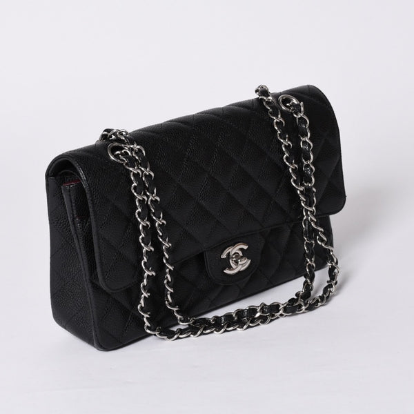 極美品 CHANEL シャネル マトラッセ25 Wフラップ Wチェーンショルダーバッグ 14番台 キャビアスキン シルバー金具 中古 4a001340