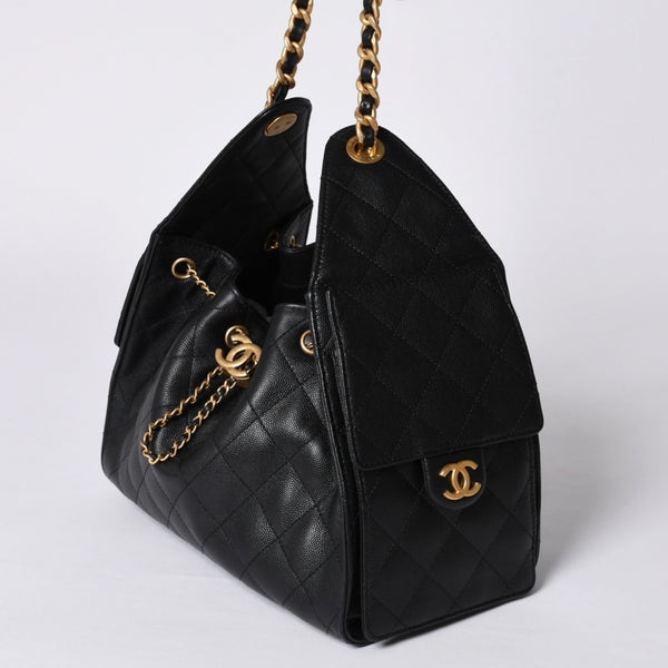 Like new CHANEL Chanel 25 Small Handbag AS5293 Random Number Coco Mark Caviar Skin Black Used 4a001335