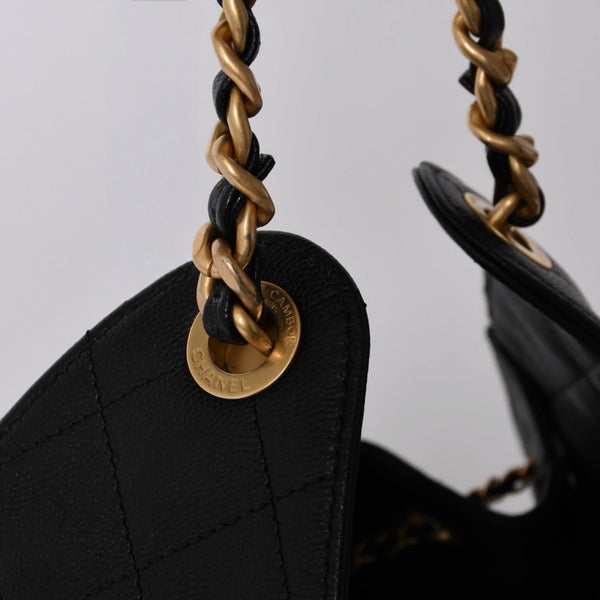 Like new CHANEL Chanel 25 Small Handbag AS5293 Random Number Coco Mark Caviar Skin Black Used 4a001335