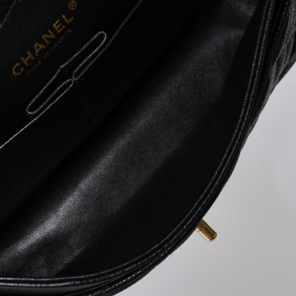 Very Good Condition CHANEL Matelasse 25 W Flap W Chain Shoulder Bag No. 10 Caviar Skin Gold Hardware Used 4a001339