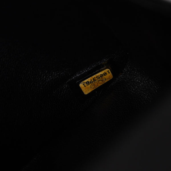 Very Good Condition CHANEL Matelasse 25 W Flap W Chain Shoulder Bag No. 10 Caviar Skin Gold Hardware Used 4a001339