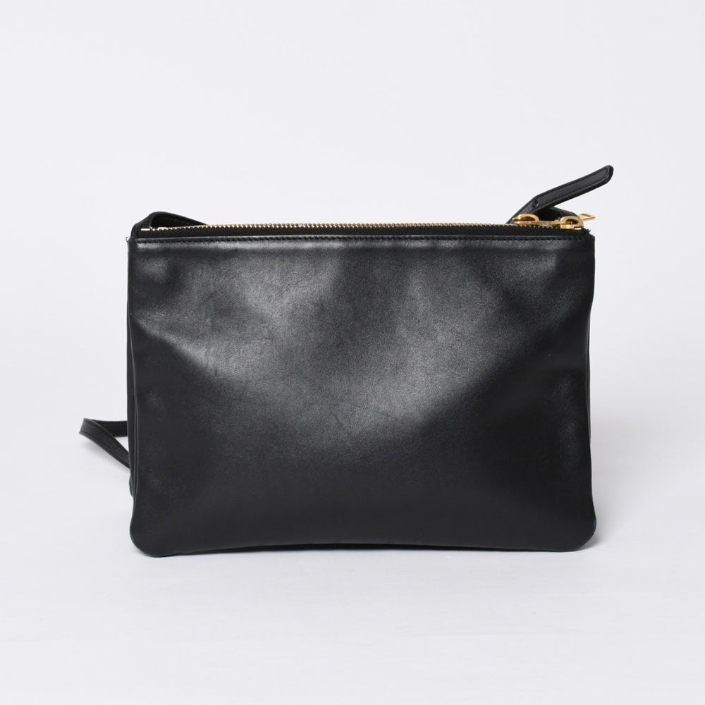 CELINE セリーヌ トリオ ラージ ショルダーバッグ ラムスキン レザー ブラック ゴールド金具 171453 美品 中古 4a000859