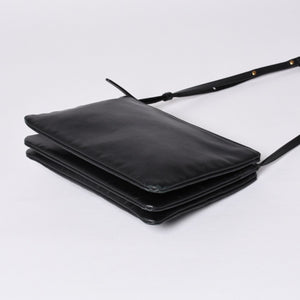 CELINE セリーヌ トリオ ラージ ショルダーバッグ ラムスキン レザー ブラック ゴールド金具 171453 美品 中古 4a000859
