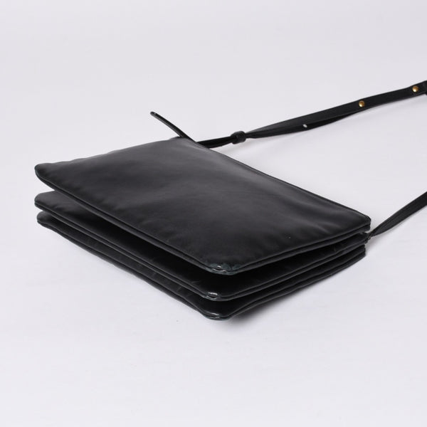 CELINE セリーヌ トリオ ラージ ショルダーバッグ ラムスキン レザー ブラック ゴールド金具 171453 美品 中古 4a000859