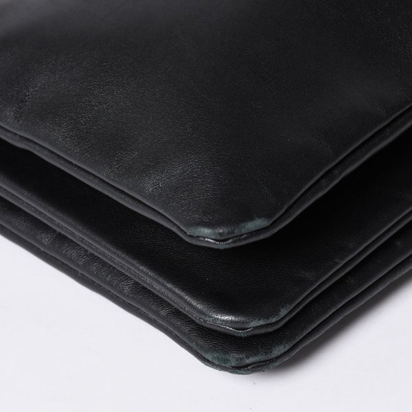 CELINE セリーヌ トリオ ラージ ショルダーバッグ ラムスキン レザー ブラック ゴールド金具 171453 美品 中古 4a000859