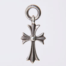 画像をギャラリービューアに読み込む, 極美品 CHROME HEARTS クロムハーツ CH TINY CROSS タイニークロス チャーム ネックレス シルバー925 3.4g 中古 4a001401