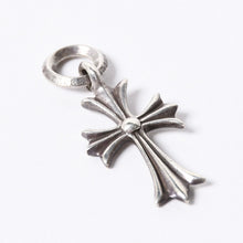 画像をギャラリービューアに読み込む, 極美品 CHROME HEARTS クロムハーツ CH TINY CROSS タイニークロス チャーム ネックレス シルバー925 3.4g 中古 4a001401