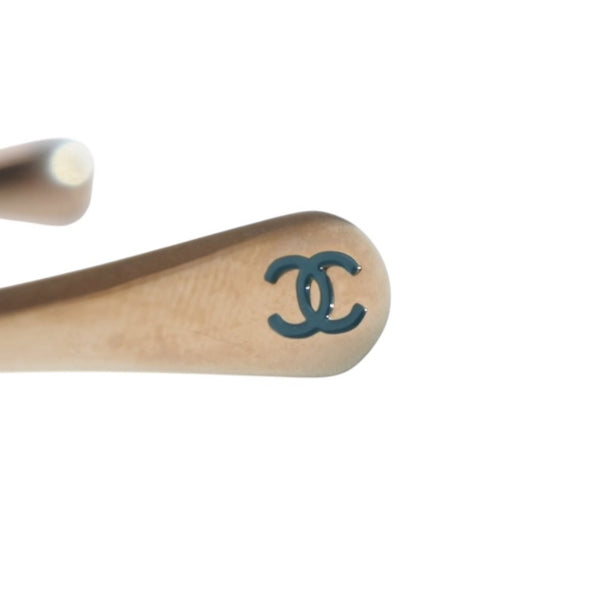 極美品 CHANEL シャネル リムレス サングラス ココマーク グレー チタン製 ケース付き キャッツアイ型レンズ 美品 中古 4a001385