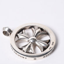画像をギャラリービューアに読み込む, CHROME HEARTS クロムハーツ メダリオン ペンダント トップ 重量約59.4g 2006/.925刻印 美品 中古 4a001397