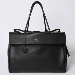 Like new CHANEL 26SS Large Shopping Bag Tote Bag AS6289 Random Number Coco Mark Calfskin Black Used 4a001414