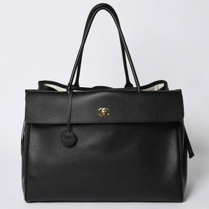 Like new CHANEL 26SS Large Shopping Bag Tote Bag AS6289 Random Number Coco Mark Calfskin Black Used 4a001414