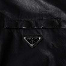画像をギャラリービューアに読み込む, 極美品 PRADA プラダ レザージャケット コートリバーシブル APE1 2024 555 ラム革 ナイロン ブラック シルバー金具 サイズ48 中古 4a001046