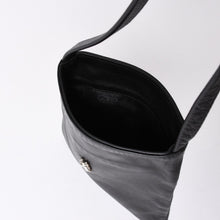 画像をギャラリービューアに読み込む, 極美品 CHROME HEARTS クロムハーツ DAGGER DRACULA BAG ダガー ドラキュラ ハンドバッグ ダガー装飾 ブラック シルバー925 中古 4a001361