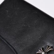 画像をギャラリービューアに読み込む, CHROME HEARTS クロムハーツ レザークラッチバッグ セカンドバッグ オールドモデル CHクロス装飾 ダガー シルバー925 美品 中古 4a001362