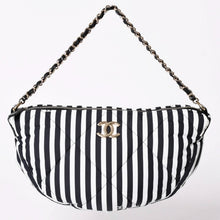 画像をギャラリービューアに読み込む, 新品未使用 CHANEL シャネル ココビーチ HOBO LARGE ラージ ホーボー ショルダーバッグ AS4698 ランダム番台 ココマーク 中古 4a001432