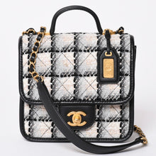 画像をギャラリービューアに読み込む, 新品同様 CHANEL シャネル スモール トップハンドル フラップバッグ AS3652 ランダム番台 ココマーク ツイード レザー マルチカラー 中古 4a001986