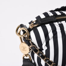 画像をギャラリービューアに読み込む, 新品未使用 CHANEL シャネル ココビーチ HOBO LARGE ラージ ホーボー ショルダーバッグ AS4698 ランダム番台 ココマーク 中古 4a001432