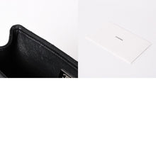 Load image into Gallery viewer, 新品同様 CHANEL シャネル ミニマトラッセ16 チェーンショルダーバッグ A35200 ランダム番台 ココマーク ラムスキン SV金具 中古 4a002013