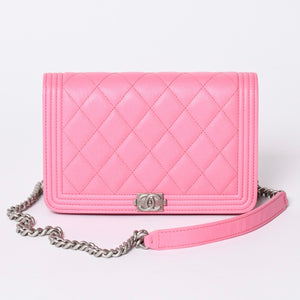 Like new CHANEL Boy Chanel Chain Wallet AP1117 Random Number Coco Mark Caviar Skin Pink Used 4a001448